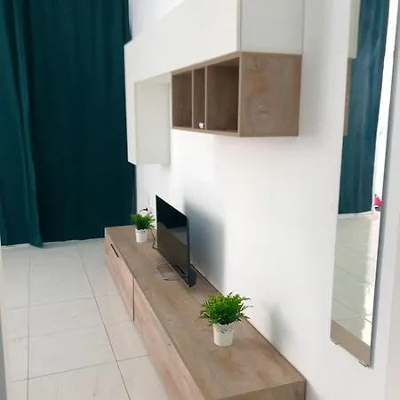 Apartment Hills V - 2 Bedroom With Ocean Views And Air-condition