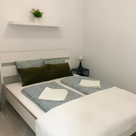 Hills V - 2 Bedroom With Ocean Views And Air-condition Apartment